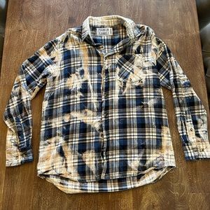 Franklin Flannel. Vintage blue, white, black flannel size medium